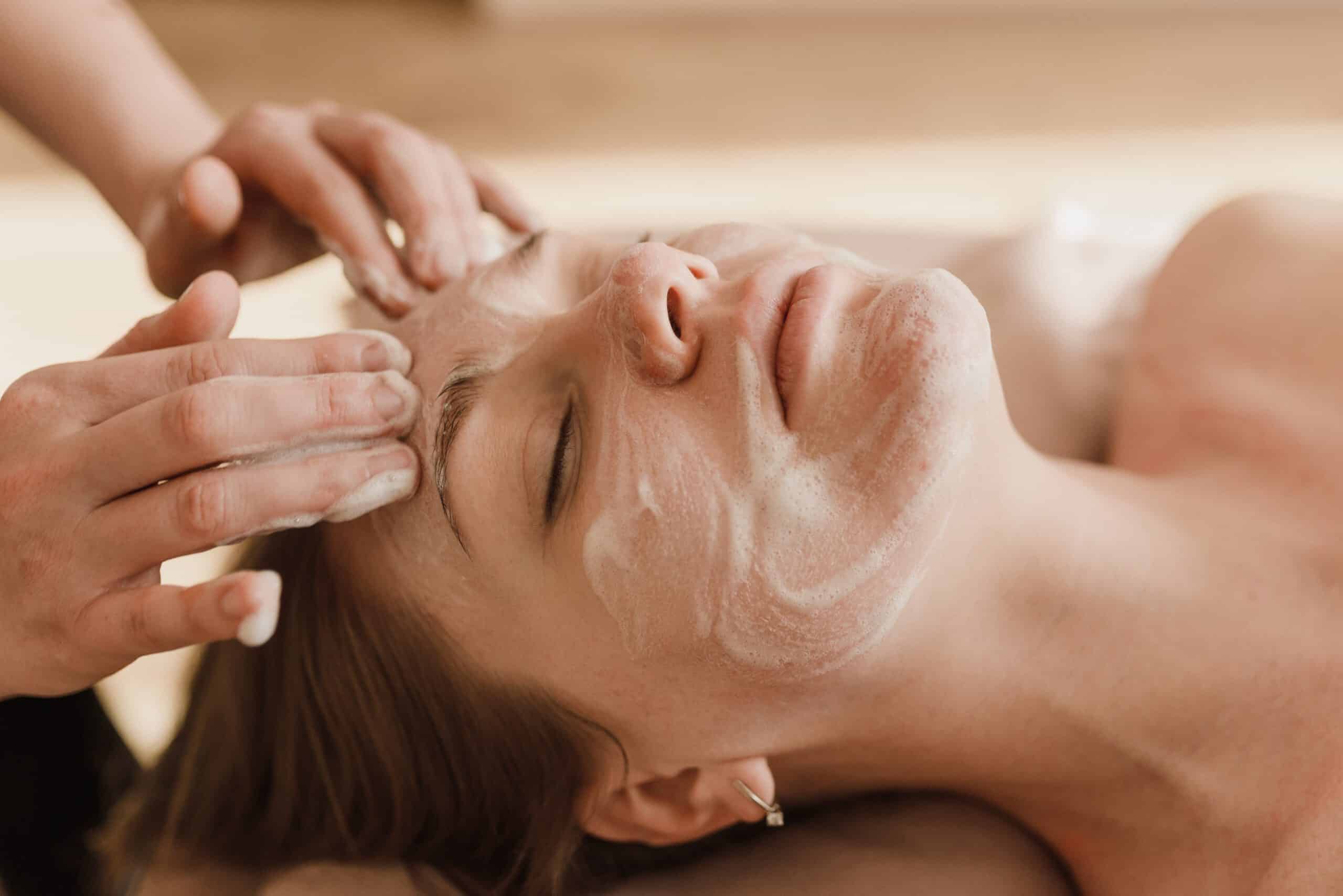 Hidrafacial